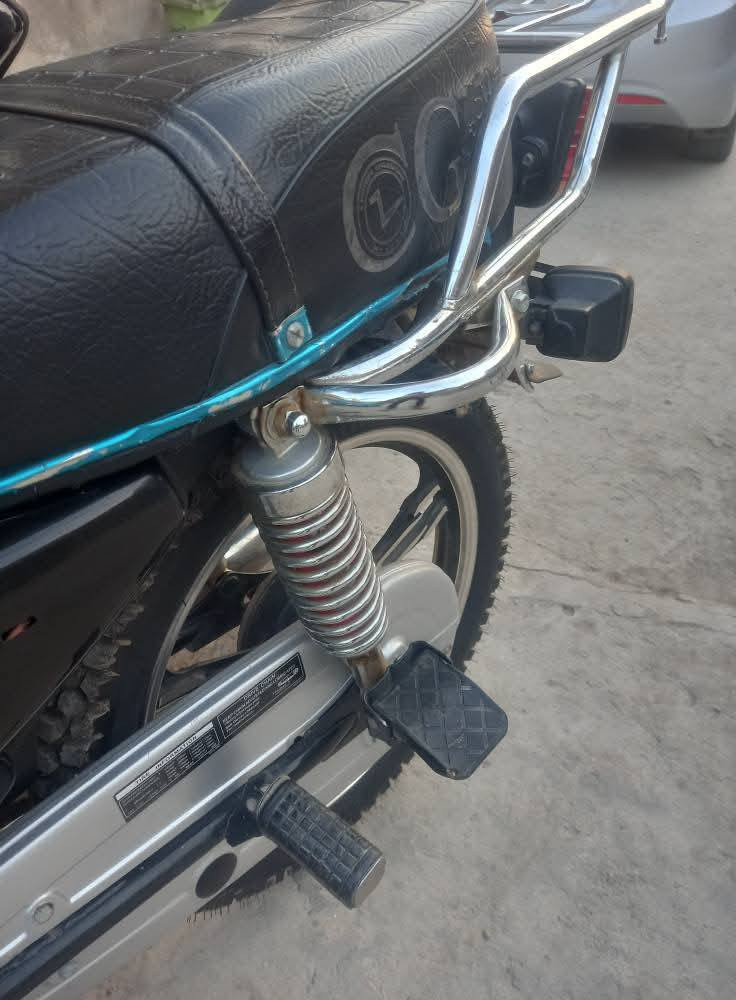 سلام عليكم سنه طيبه عليكم ايراني ٥كير اي نقص مابيه لا تبخير ولا نضوح موديل23 تجي تفحص قبل لا تشتري مكينه بلادي اوراق بيه مكاني البياع سعر525 رقمي ***********واتساب 
***********تصال
