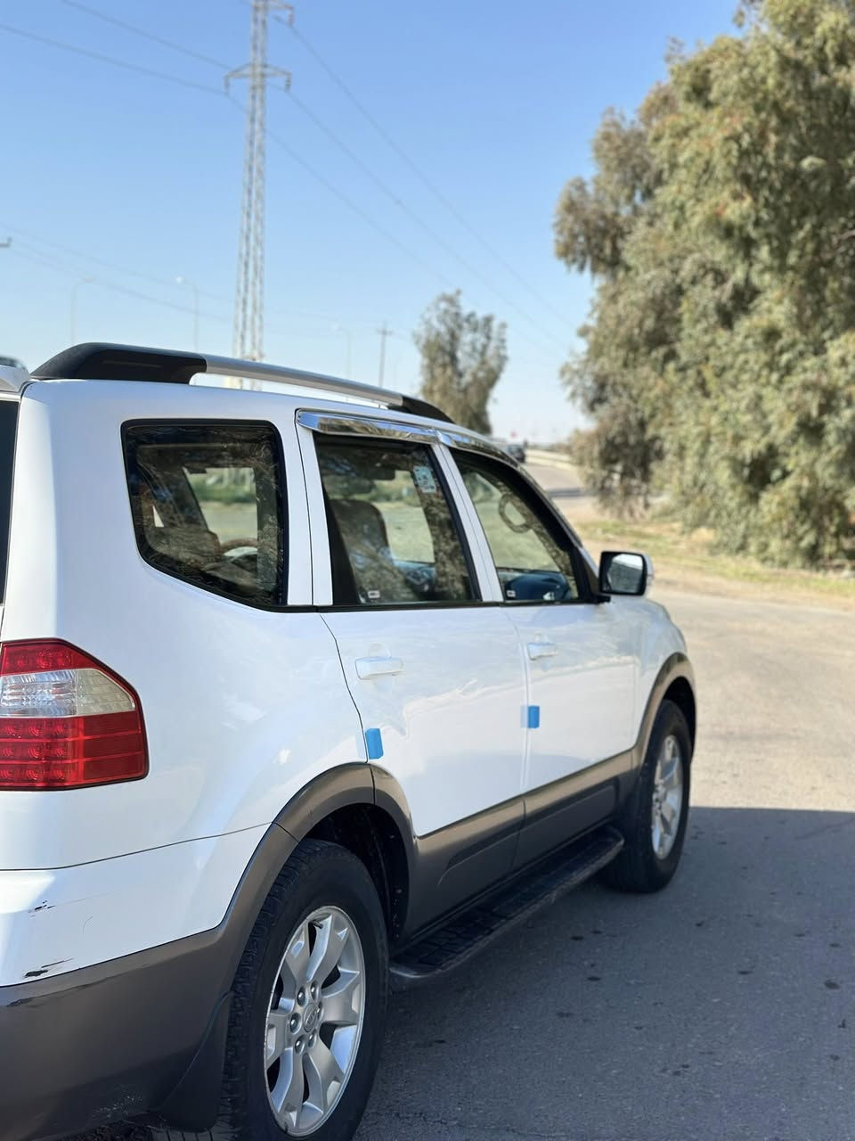 موهافي ٢٠١١ للبيع
كير ومحرك كفالة 
تبريد ثلج 
تخم تاير جديد .
حدادية جديدة .
٧ راكب 
 ٣ قطع تبريد 
فتحة سقف .
بيها صبغ جاملغ ونص بنيد فقط بدون دواخل .
السعر ( ١٣٢ )وبيها مجال بسيط 
للاستفسار (***********)
(***********)
