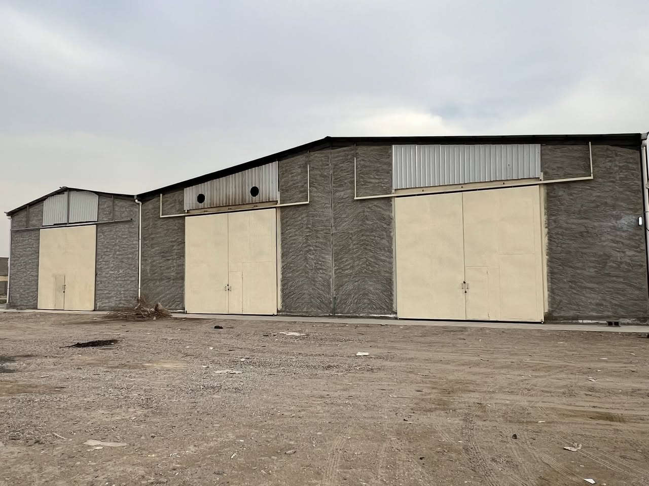 السلام عليكم مخازن للأيجار ، المكان بغداد التاجي ، مساحه المخزن الواحد  م 360  للأستفسار الاتصال على الارقام  ‭  
0790 439 9730 ، ‭0771 773 2449
يوجد واتساب.
