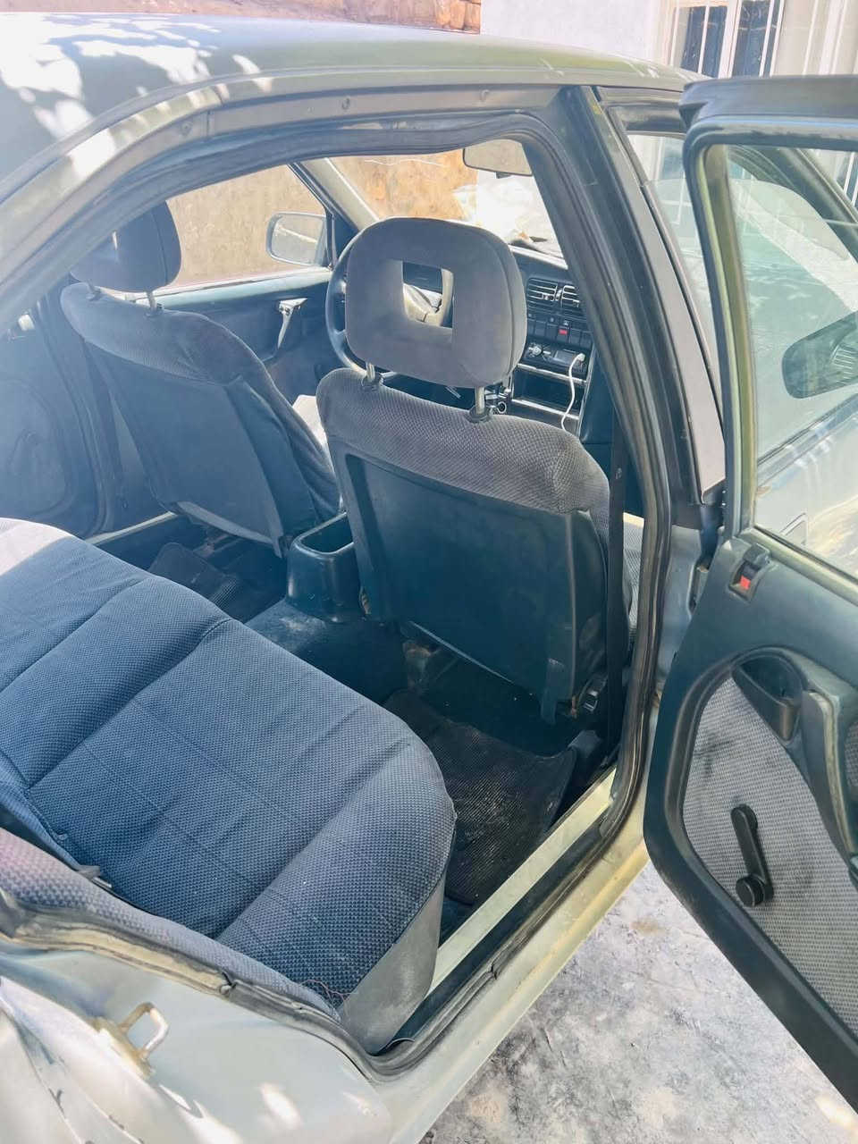 � للبيع فقط 🚗

🔹 أوبل أوميكا “الوحش الألماني” موديل 1991 🔹

سيارة بلادية بحالة ممتازة جداً، ما ناقصها أي شيء وما بيها أي خلل، جاهزة للاستخدام مباشرة.

✅ محرك 2000 بلادي نظيف جداً وغير ملعوب بيه
✅ دواخل نظيفة ومرتبة
✅ جام جوبي ينزل ويصعد
✅ تدفئة شغالة
✅ تواير نظيفة
✅ تعمير جديد (هلالات ودوس)
✅ مسجل وسماعات شغالة
✅ رقم ألماني إنكليزي
✅ حدادية نظيفة وناعمة جداً
✅ المالك يتكفل بالتحويل في ثاني يوم

السيارة تريد صبغ فقط، وغير ذلك ما تحتاج تصرف عليها ربع دينار.

💰 السعر المطلوب: 32ورقة
📌 ويوجد مجال بسيط جداً


**إذا كنت صاحب هذا الإعلان وتريد حذفه لأي سبب، رجاءا أرسل رسالة إلى الدعم الفني**