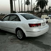 سوناتا ٢٠١٠ خليجيه بيهة طخه باللغد وباب الامامي الايمن مصبوغ صبغ درجه ...