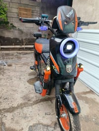 دراجة X900 • 5بطاريات • انارة الوان