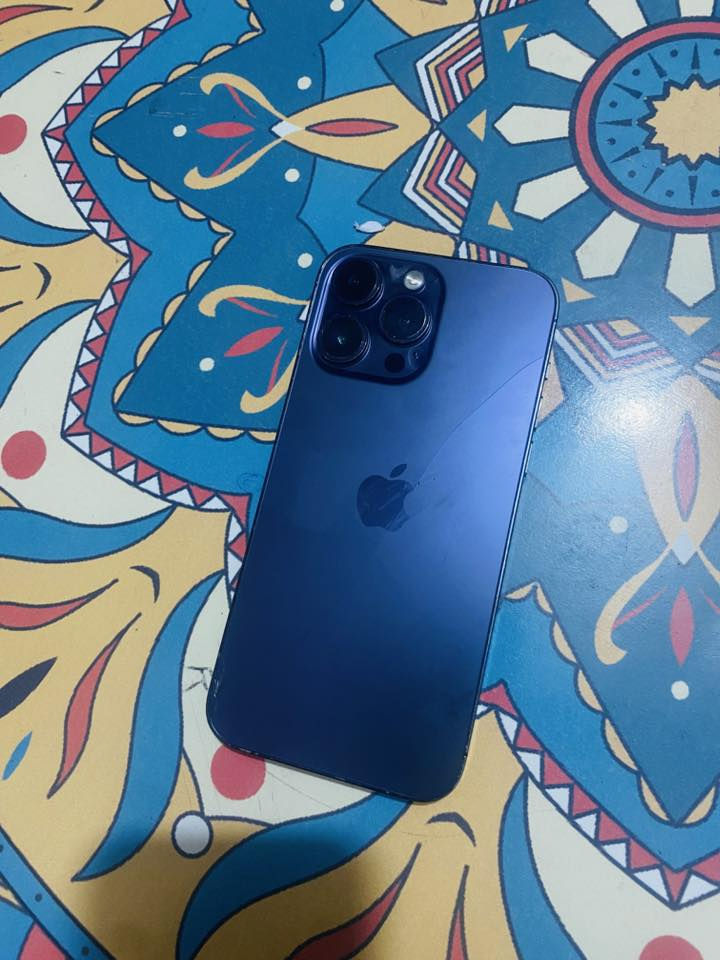 14 برو ماكس للبيع مبدل بطاريه وكاله دبل سيمكارت ،ذاكره256،لون بنفسجي ،عوزه شاشه وبرمجه 325 وبي مجال ***********
