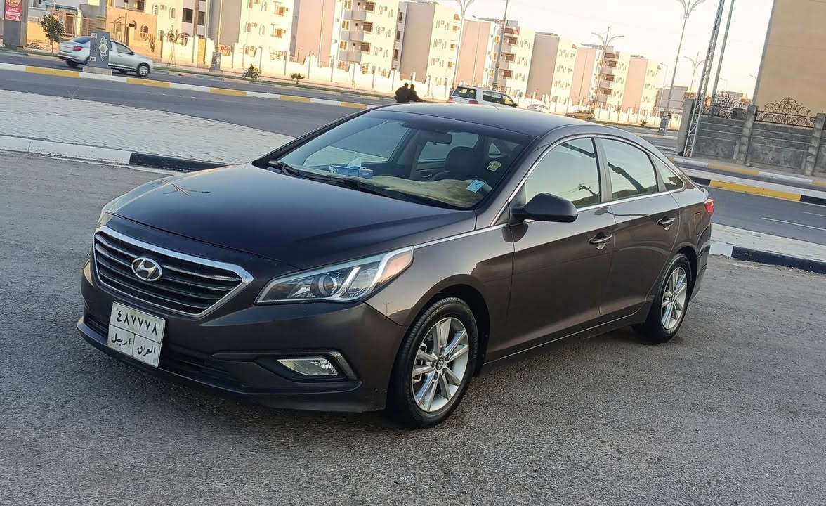 السعر 117 للاستفسار *********** سوناتا موديل 2017 امريكي مكفوله كفاله عامه من الضربة والتبديل والصبغ كلها ليبل واحد بيه بارد شبر فقط شاشه كامره دوار تحكم استيرن جهتين شاشه اعطال مكينه وكير مكفولات ماشيه 130 تبريد ثلج حداديه جديده تخم تاير السيارة جديده كلش احلى من الصور مابيه اي نقص
