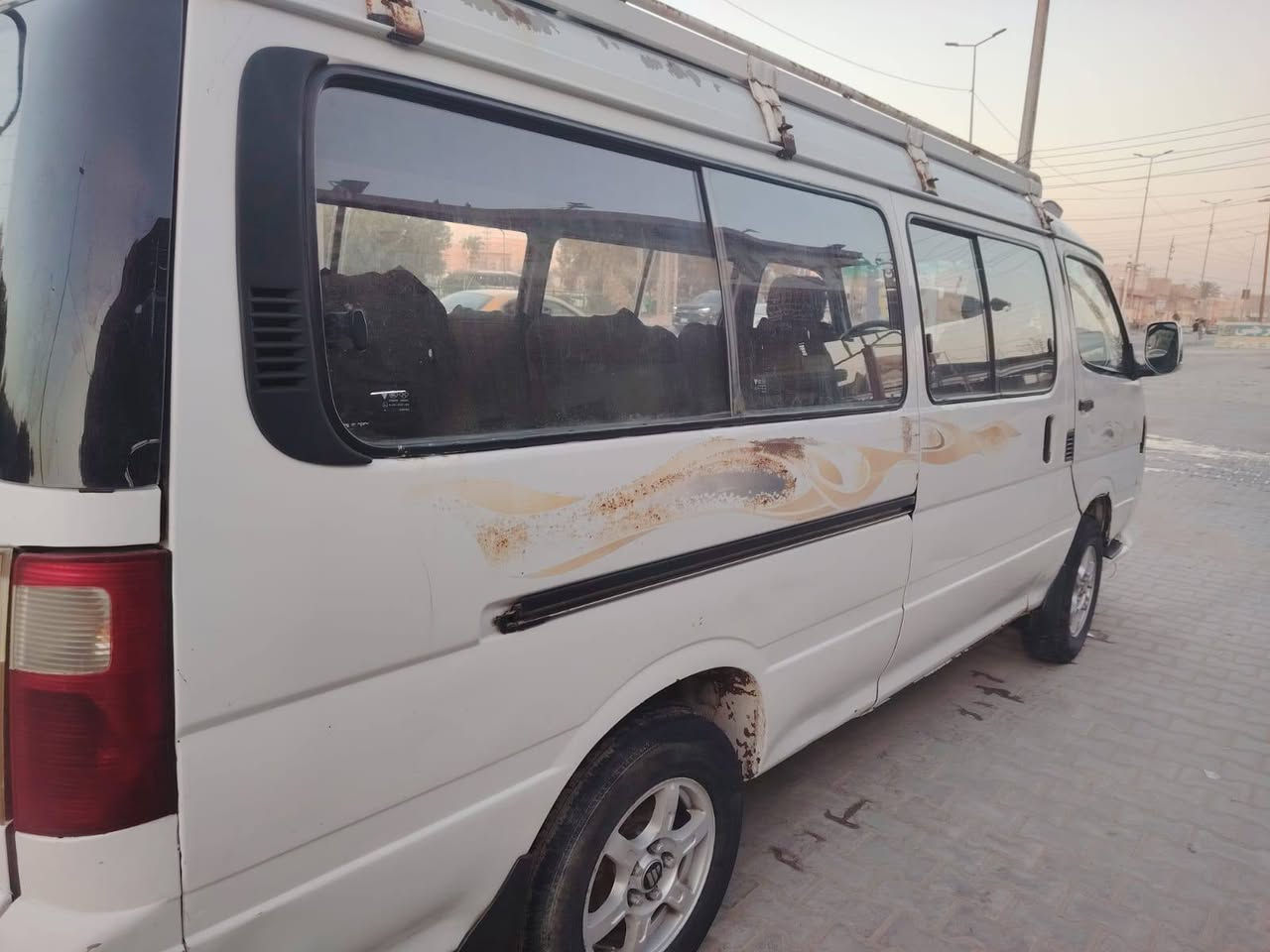 سلام عليكم فتون موديل ١١ كير مكينه اكسن كهربائيات مشط بور باتري مشروطات غرفه حلوة تخم تاير  سيارة مكفولة ماعدا الدوائر  مصلحات شرط المداورة مصفرة هيئه وغرامات رقم الشاصي مواضح يحتاجله اشعار سعر ٥٠وبيه مجال للشراي يتصلع هذا الرقم***********و*********** اني مكلف بنشر
