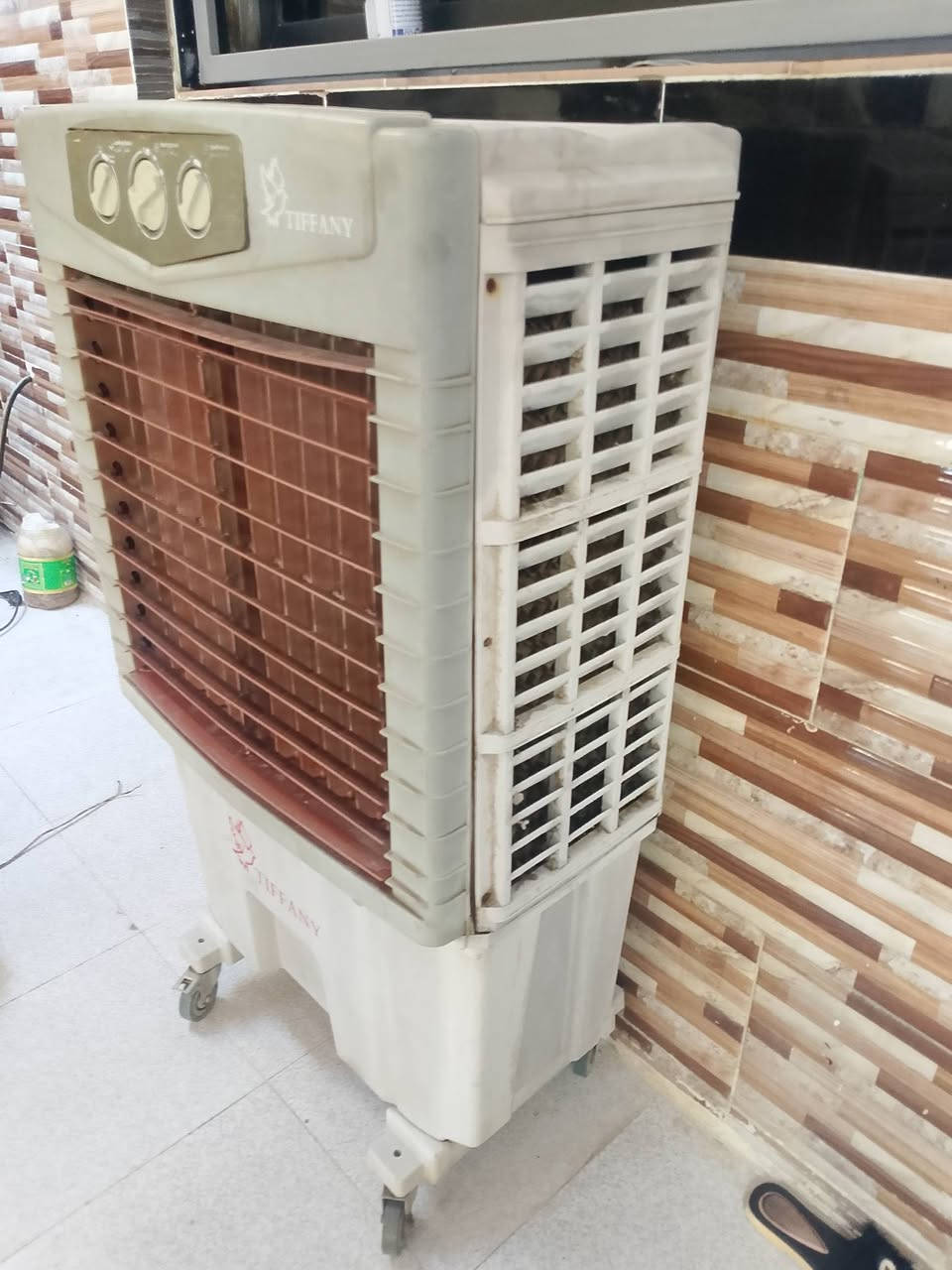 مبردة للبيع جديدة على فحص بلادي 80الف ***********
