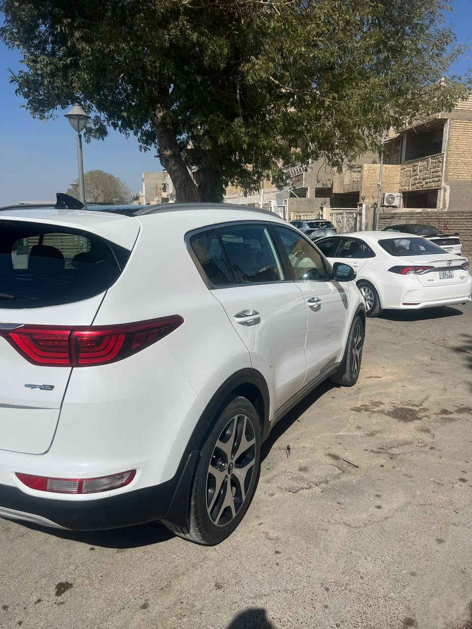 السلام عليكم
للبيع سبورتج 2018
فول 1 - 1 GT line  
مواصفات فول كلشي بيها 
بدون صبغ ، بدون ضربه 
195$
الموقع / بغداد
التواصل / ***********
