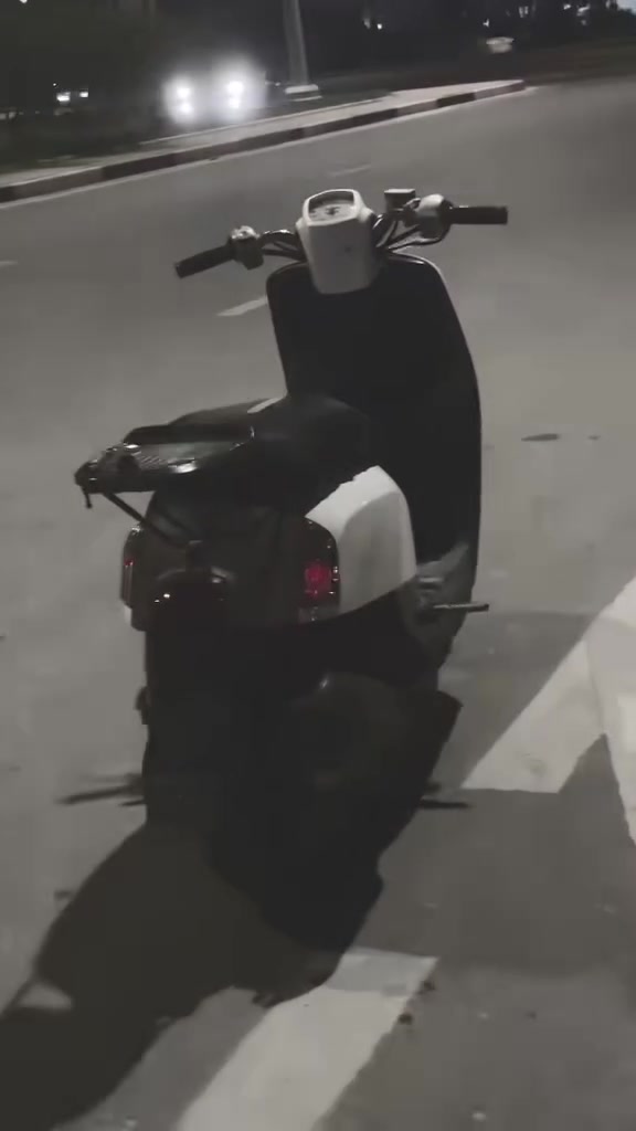 سلام عليكم بوليسي للبيع دراجه تشتغل سلف وهندر الدراجه المكينه مامفتوحه فقط مبدل كفرات تجاري وكابريته جيب وياك مصلح وتعال سعر الدراجه 750 فقل هاذ رقمي واتس شغال   المو شراي لايدوخني***********
