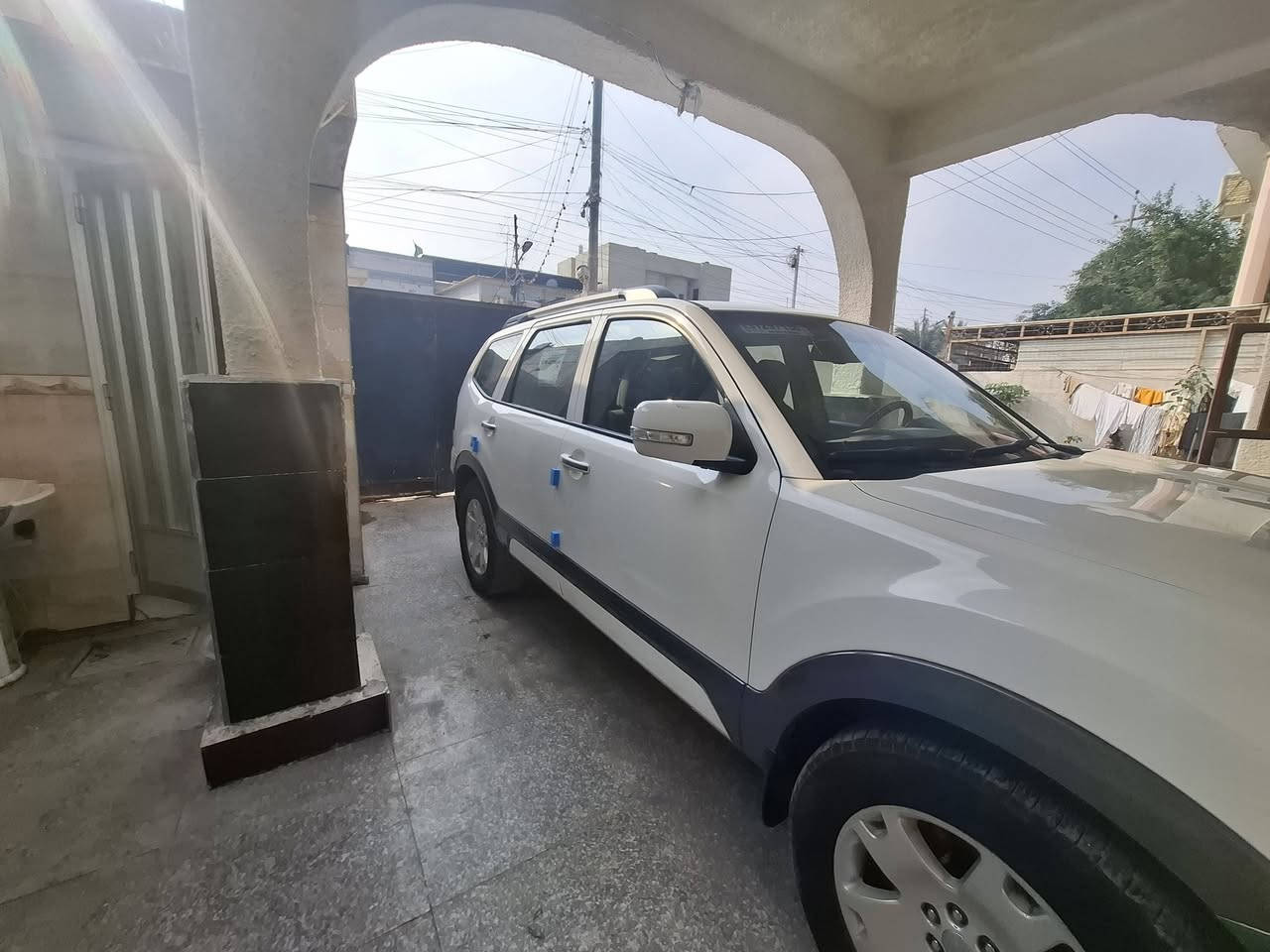 سلام عليكم البيع سياره مهافي موديل ١٣ فول موصفات ماعده بصمه كفالة عام حدادة كير مكينه كفالة موصفات فتحه سقف توويل حساسات خلفيه و كدام صندوق شفط زوج تايرات جديد ٣ قطع تبريد ٦ سلندر تحكم ستيرن مرايات شفط وارد خليجيه 
بسمي بيه هواي موصفات مكان البصره سعر ١٦٠ بي مجال شراي
رقم ***********
