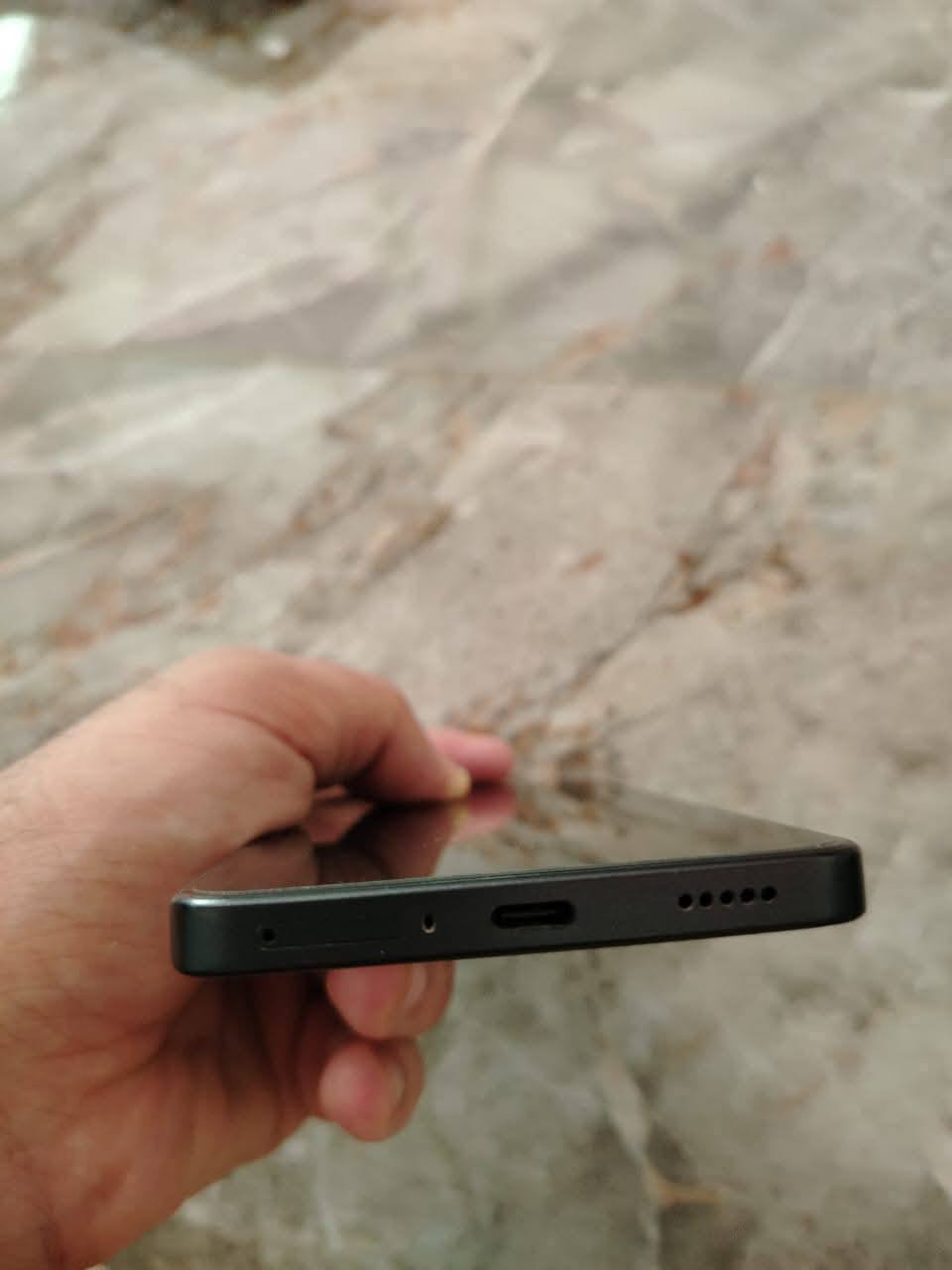 XlaomI 14 t
شاومي14تي
كامل المحلقات استخدام قليل اخو جديد شخط مابيه بيع او مراوس ويا ايفون
المواصفات 
الشاشـــــــــة 6.67 بوصة - 144 هرتز - AMOLED
الذاكـــــرة  256 جيجابايت 
الكـــــــاميرا 50 + 50 + 12 ميجابكسل
المعــــــالج Mediatek Dimensity 8300 Ultra
البطــــــارية والشحن السريع5000 مللي أمبير - 67 واط
سعر 375  مكاني بابل
رقم ***********
