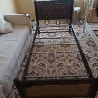 سلیمانی • سرير