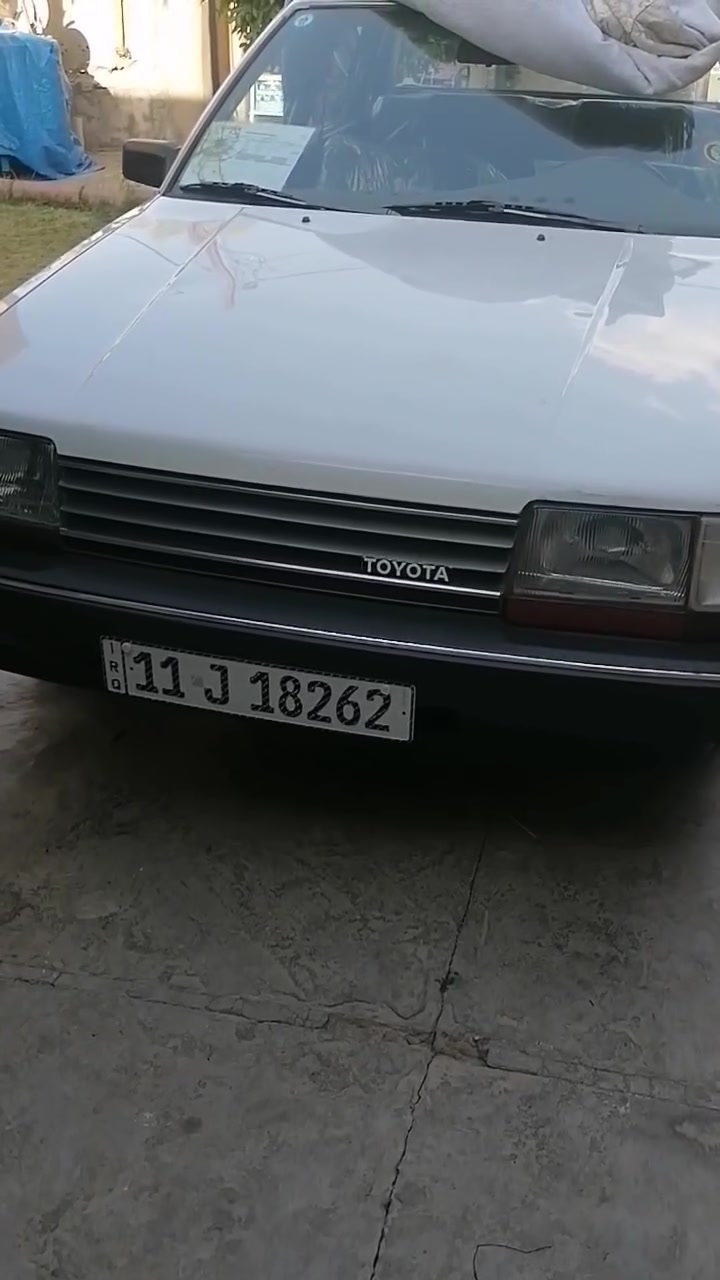 كرونه معوقين موديل 1985 وضع الشركه ماشيه 103الف حقيقي بأسمي رقم انكليزي محرك 18 كير اوتو السعر 85 وبي مجال التفاصيل داخل الفيديو للتواصل على هاتف فقط ***********
