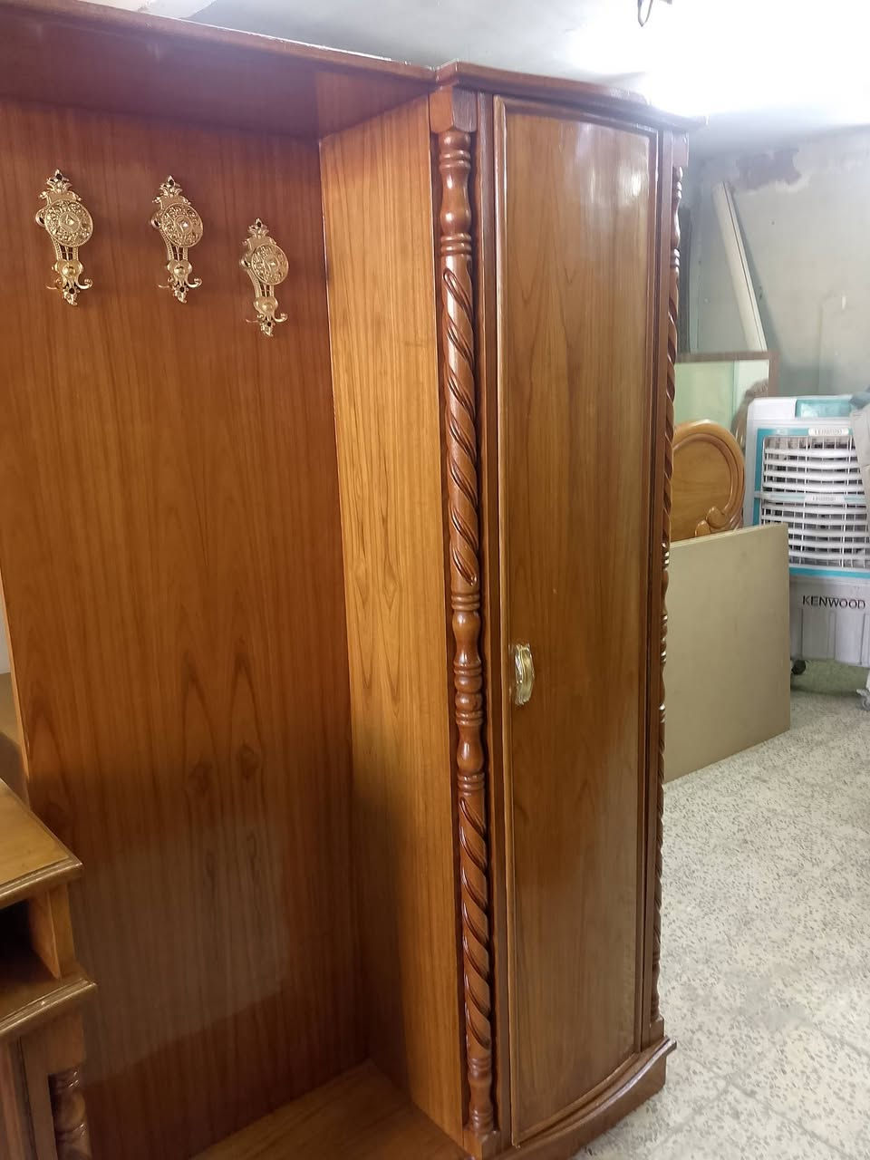 يعلن معرض جسار للمزاد العلني عن وجود غرفه نوم سته ملحق صاج طبيعي داخل وخارج مدور دنك زان متواجد في بغداد السيديه حي الإعلام شارع قطر الندى لاتصال *********** اهلا وسهلا بكم
