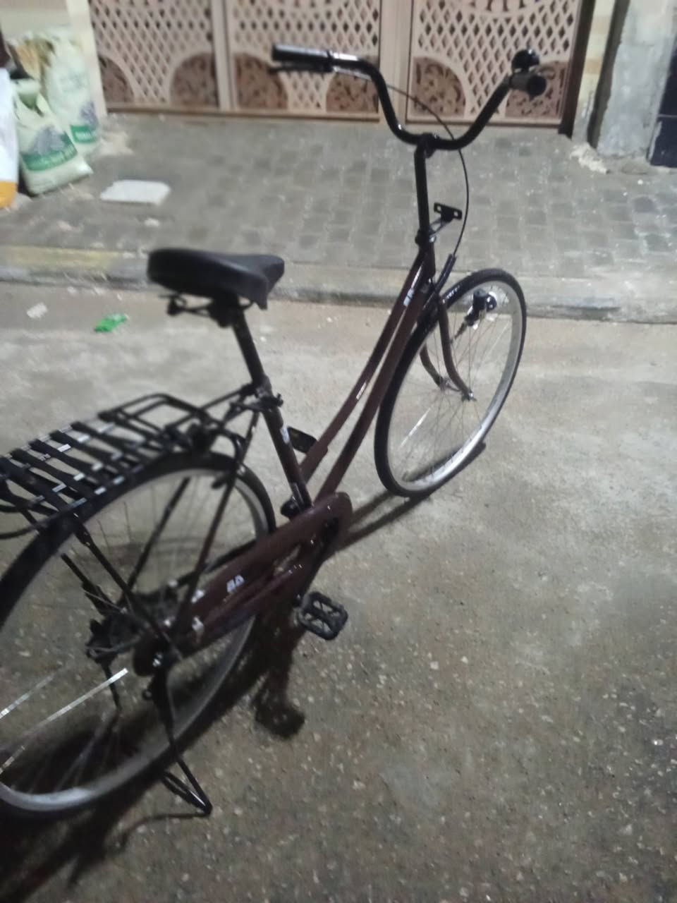 بايسكل الببع أو امراوس 150وبي مجال حك اجيه قفل 145صالي 3ايام من نزلته من كرار ابو انقش الون ككوي🤎 زلخ ما بيه موديل22 اشهر8...  المكان مكرمه عامود 20قرب اكريت مول...


**إذا كنت صاحب هذا الإعلان وتريد حذفه لأي سبب، رجاءا أرسل رسالة إلى الدعم الفني**