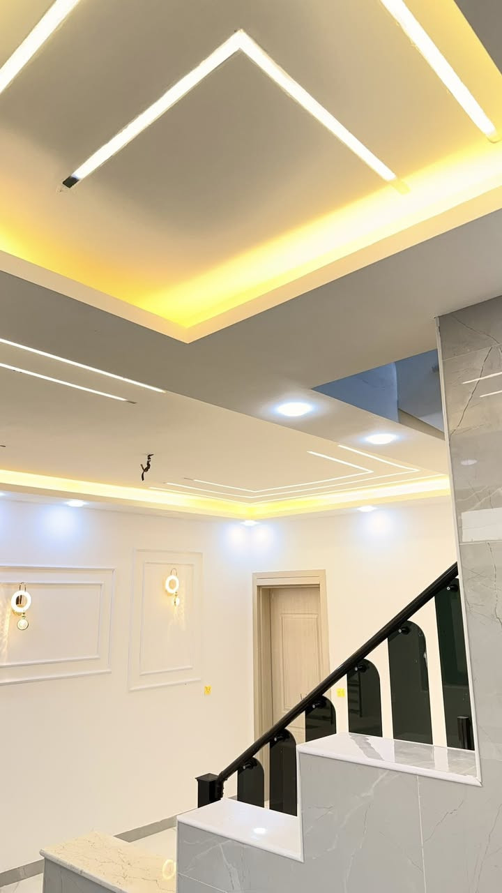 سلام 🙋‍♂️
#دار_مساحه_60م ركن
كافه الخدمات متوفره 

النجف #ملحق ميسان خلف سكله الكرعاوي 

بناء ممتاز 

درجه اولى ) 
 ***********
