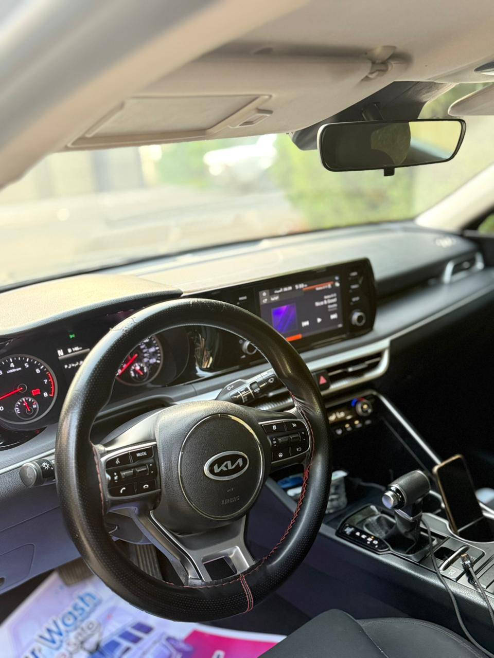 السلام عليكم كي فايف موديل 2021 الحادث مرفق بل منشور بدون دواخل السياره جديده بسم شركه ماشيه 80 الف السياره نص فول بصمه رادارات تحكمات يعني فول من عده الفتحه المكينه 160 تيربو المكان الدوره السعر 148بيه مجال قليل بيع مستعجل رقم ***********
