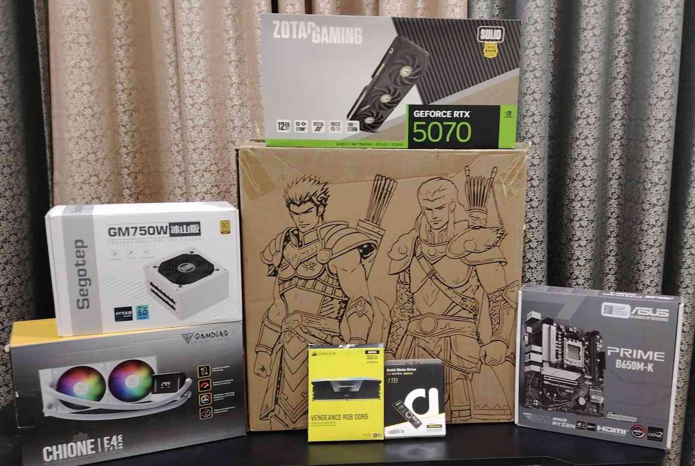 مكلف في النشر تجميعة مستعمل قليل
السعر 2,125,000

R5 7500F 
RTX 5070 ZOTAC SOLID 3XFAN OC
RAM CROSAIR 32GB 6000HZ DDR5 16X2 RGB 
M.B B650M DDR5 ASUS PRIME
M.2 1TB Addlink S85 GEN 4 Speed 6000 MB/s
POWER SEGOTEP GM750W +80 FULL MODULAR GOLD white 
CASE  C712 WHITE 
COOLER GAMDIAS CHIONE E4-240 WITE
Windows 11 Pro Original Key 

الرقم ***********

