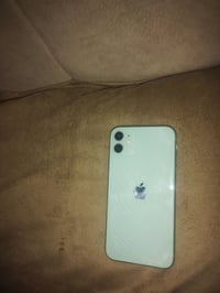 آيفون ١١ • ١٢٨ • ظهر مكسور