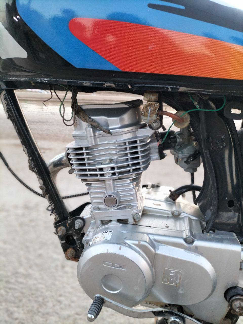 السلام عليكم
دراجه نامه اصلي للبيع موديل 23
اوراق سكنر 
مكاني القاسم شارع الحولي 
استفسار خاص او اتصال 
***********
