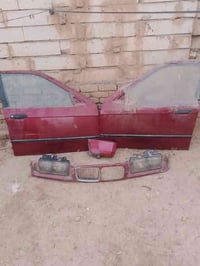 ورحمه بيبان كاملات هنه ومواطيرهن وكهربياتهن بس بدون بطانه واحد منهم بد...