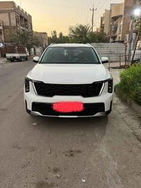 سورينتو موديل 2024 خليجي بسعر مناسب رقم بغداد شرط التحويل السيار 7 راك...