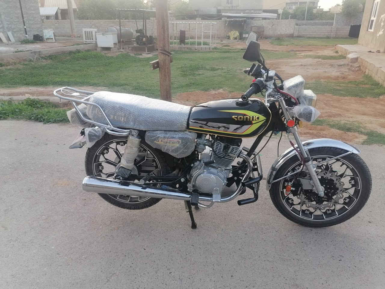 دراجه البيع سيفان اصلي باب اول ماشي 400كيلو اخو الزيرو وراق موجوده دبل. عنبار ابريك امامي دبل فول  تشغيل عن بعد مكفول من الشخط موديل 25 محدث 26 مكاني ديالى الخالص السعر 900بي مجال قليل


**إذا كنت صاحب هذا الإعلان وتريد حذفه لأي سبب، رجاءا أرسل رسالة إلى الدعم الفني**