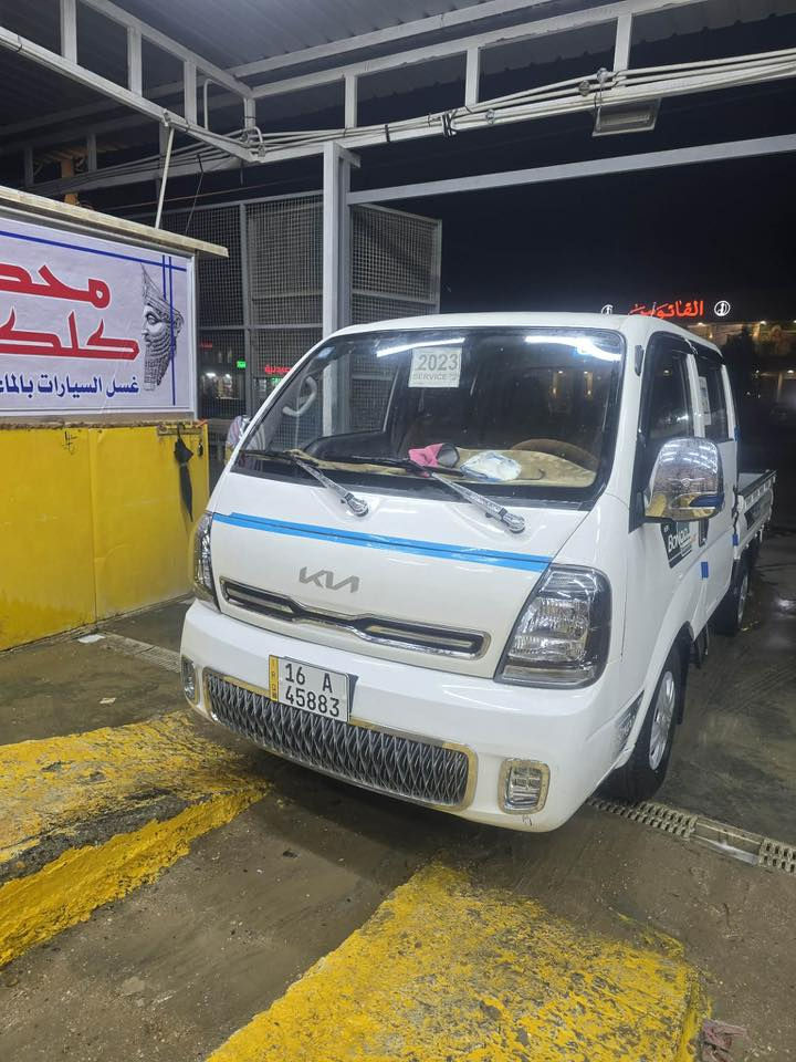 كيا حمل دبل قمارة للبيع مديل 2023ماشية70 الف كيلو.  رقم ديوانية انكليزي سنوية جديده للتواصل ***********السيارة بأسمي مكاني الحلة
