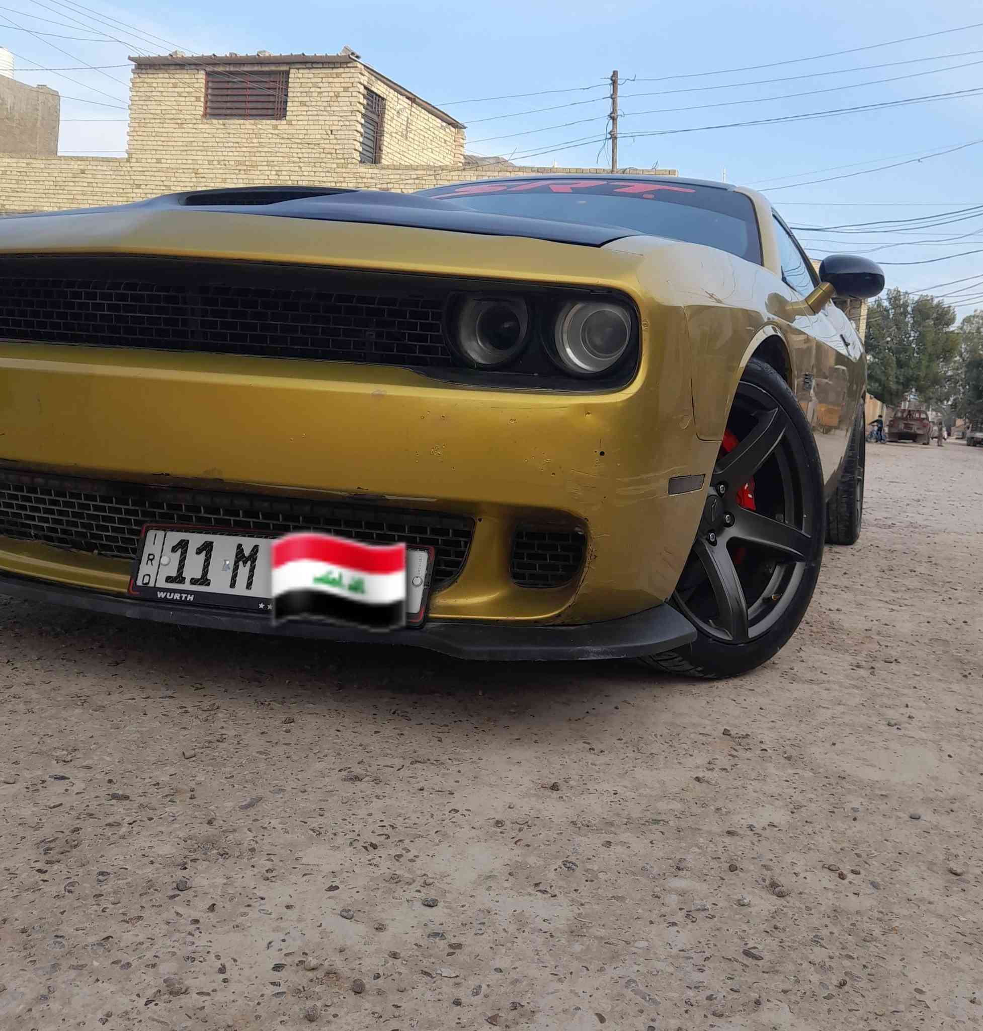 السلام عليكم جالنجر (5700)RT
تغير لون مميز ذهبي 
حادث أمريكا تخريب السياره بدون لا شواصي ولا دواخل 
البجم محدث 
داخل شيكر 
عليها تزويد دبات وطلقات 
عليها برمجة مصطفى ايكل 
شاشة كبيرة
ويل تو سايز نجمة خسفة قوية 
مكينه وكير خير من الله 
معروضة ب١٠٨ وبيها مجال
***********
