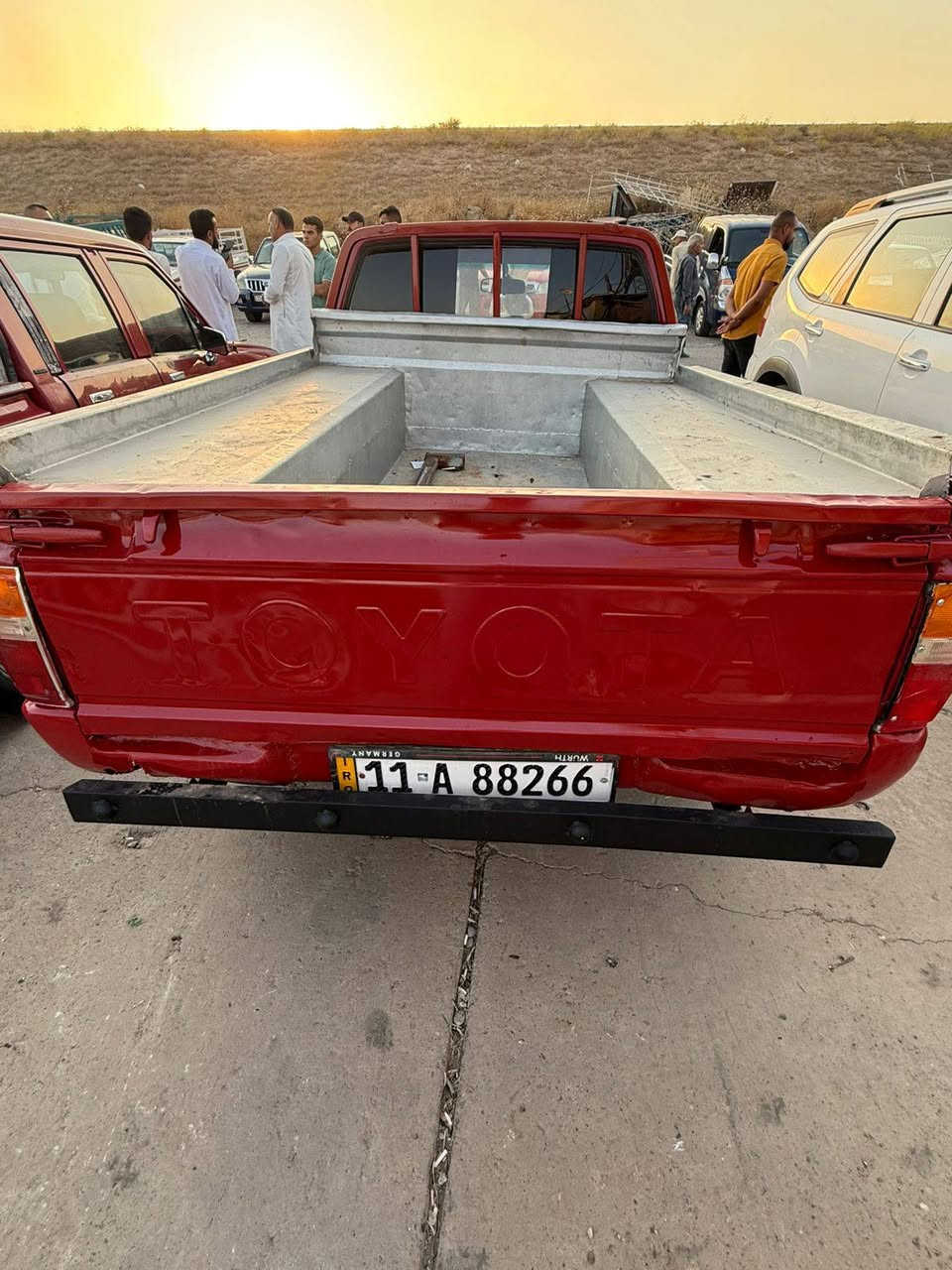 بيكم موديل 1985
صبغ عام تعمير جديد شرط كير ومحرك واكسل 
رقم بغداد جديد تحويل مباشر 
السعر 40 وبيها مجال قليل 
العنوان كركوك 
***********

