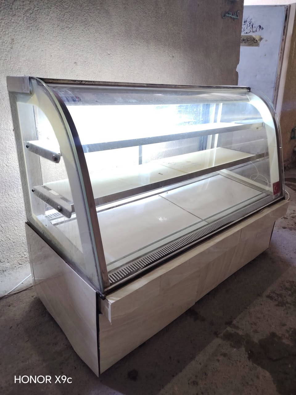 براد كيك البيع مكان بغداد ***********
