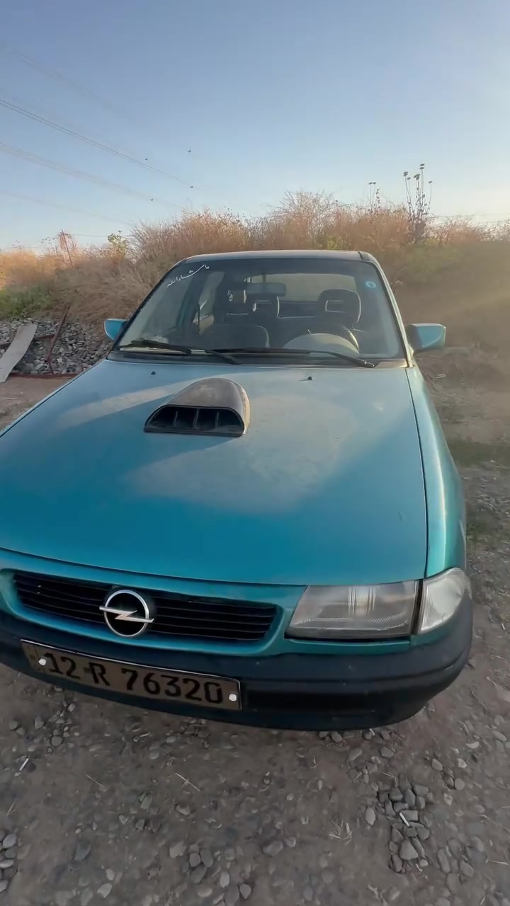 سيارة أوبل آسترا موديل 1993 (Opel Astra F) حجم 20كير عادي سنويه 2030سياره بدون صبخ شرط امسستم انطيك احزام رقم نينوى شرط التحويل شاشه دشبول ***********.    /*********** متوفر واتساب السعر 45بي مجال
