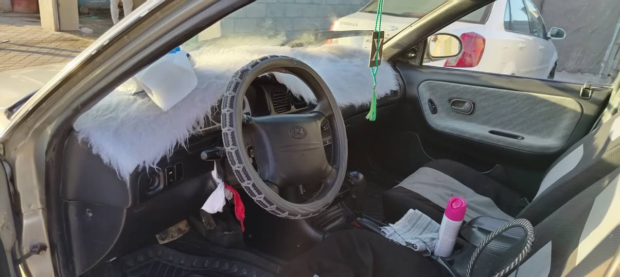 سلام عليكم من رخصة ادمن سياره سوناته موديل 2000 محوره مكينه وگير گورله 1800 سياره جاهزه ماعده تبريد مابيها رقم انكليزي بغداد باسمي مكان سياره ناصريه مركز الاستفسار اتصال على الارقم ***********
