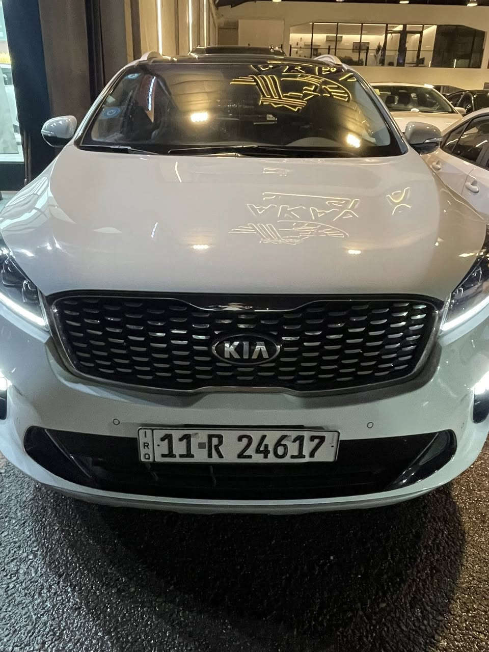 سورنتو 19 
فول الفول
ماشي 85
جديده ومكفوله عدا بارد بسيط
السعر 25800
للاتصال ***********
