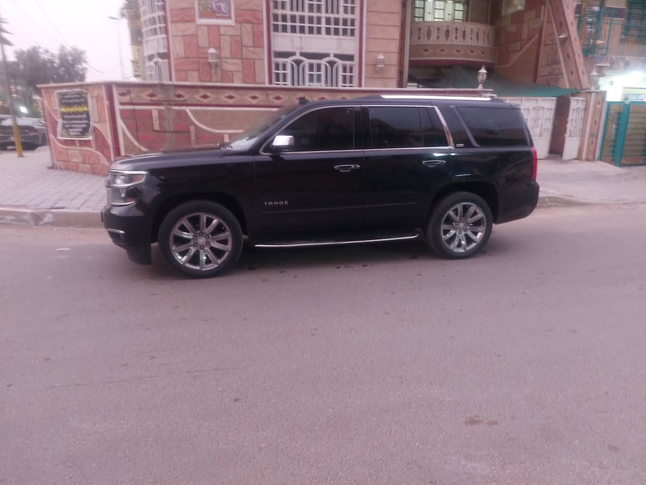 السلام عليكم
تاهو 2015 وكالة المنصور سيارة بسمنه تحويل وهزه جديدة مصار 20 يوم من حولناها كتاب التضليل مرفق تخم تاير جديد باتري جديد تبديل تور باين كير اي نقص مابيها ماشيه 170 السعر 300$ وبيها مجال السونار مرفق للإستفسار اكثر الأتصال على الرقم *********** مكان السيارة بغداد الجديدة
