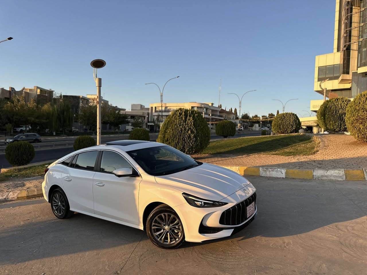 MG GT
مۆدێل 2025 ماوه‌ی رۆیشتن 6 هه‌زار كیلۆمه‌تر فوول مواسفات شاشه‌ فول ئه‌كتیڤ سبوخ ته‌نك مه‌كینه‌ 1.5 بێ تۆربۆ گێرو مه‌كینه‌ به‌ شه‌رت بێ سبوخ بێ سارد ته‌نها 2په‌نجه‌ pdr ی هه‌یه‌ له‌ چاملخی سایه‌قی 
120$ وه‌ره‌قه‌ و مه‌جالێ كه‌م ♥️

ژ.م***********
