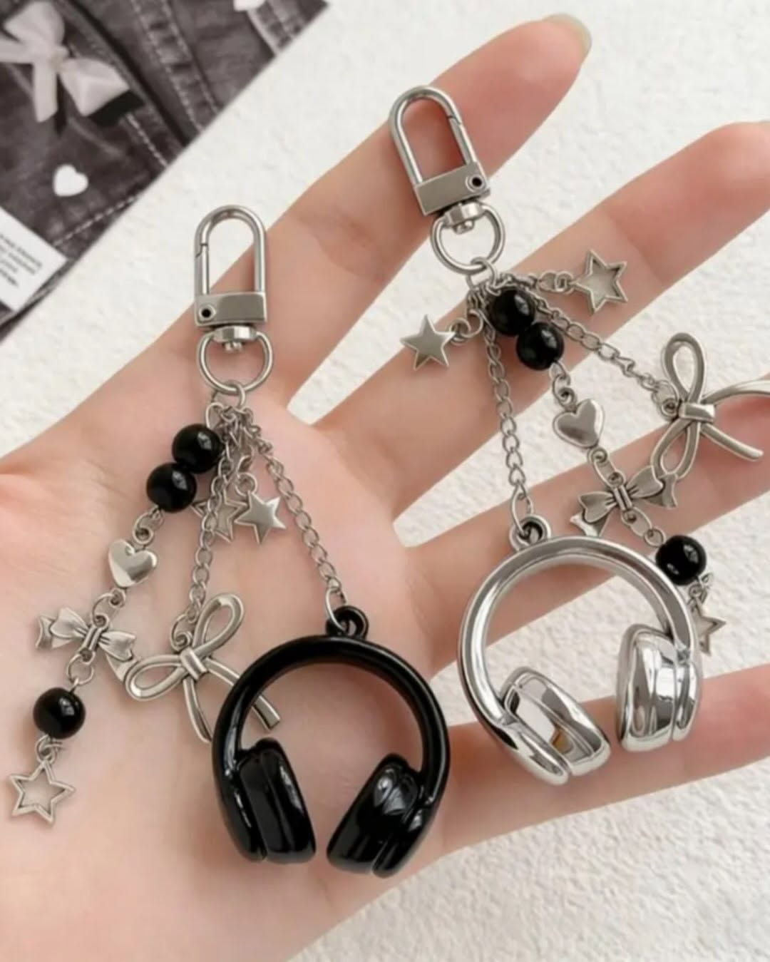 .

ميدالية السماعة
Headphone Keychain 🎧

اللون:اسود🖤فضي🩶
كوالتي جيد✨
رجـالي نسـائي 🙎🏼‍♀️ 👨🏼

سعر القطعة:3,750 ألـف🔥
____
__

متـاجرنا 👇
@stray_store1
@stray_accessorie
@stray_vintages
@stray_suits
@mars_librar.y 
@stray_stationary11 
 __.

__

توصيـل  الناصريه مركز الفين ديـنار ❇️

اقضيه ونواحي 3 الاف

المحافظات 5 الاف دينارر

💢عن طلب لايقل عن ال 12 الف دينار 
_
⛔ اذا كان اكو غلـط بالطلبيه او غير مشابـه للصوره يمكن استبداله

التوصيل في يـوم واحد فقط⚡🔥
_
#انمي #هاري_بوتر #ترند #كوول #مودل هودي ملابس ستراي_ستور


**إذا كنت صاحب هذا الإعلان وتريد حذفه لأي سبب، رجاءا أرسل رسالة إلى الدعم الفني**