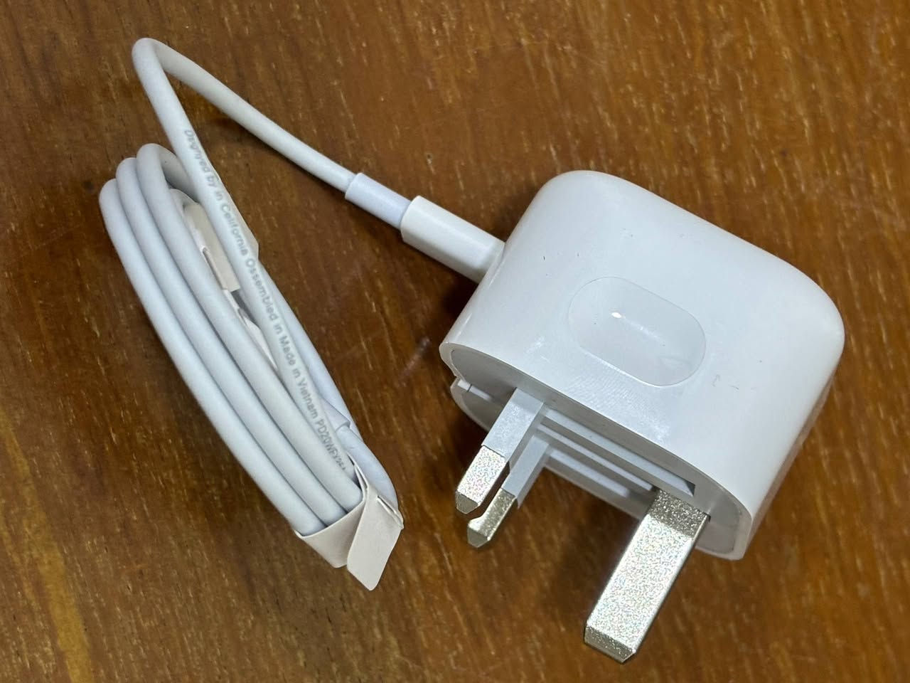 عندي هاي شاحنه ايفون اصليه للبيع
ليريدها يراسلني خاص
سعرها ١٥ مع توصيل


**إذا كنت صاحب هذا الإعلان وتريد حذفه لأي سبب، رجاءا أرسل رسالة إلى الدعم الفني**