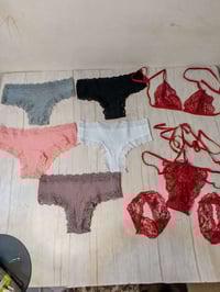 مقاس S • ملابس