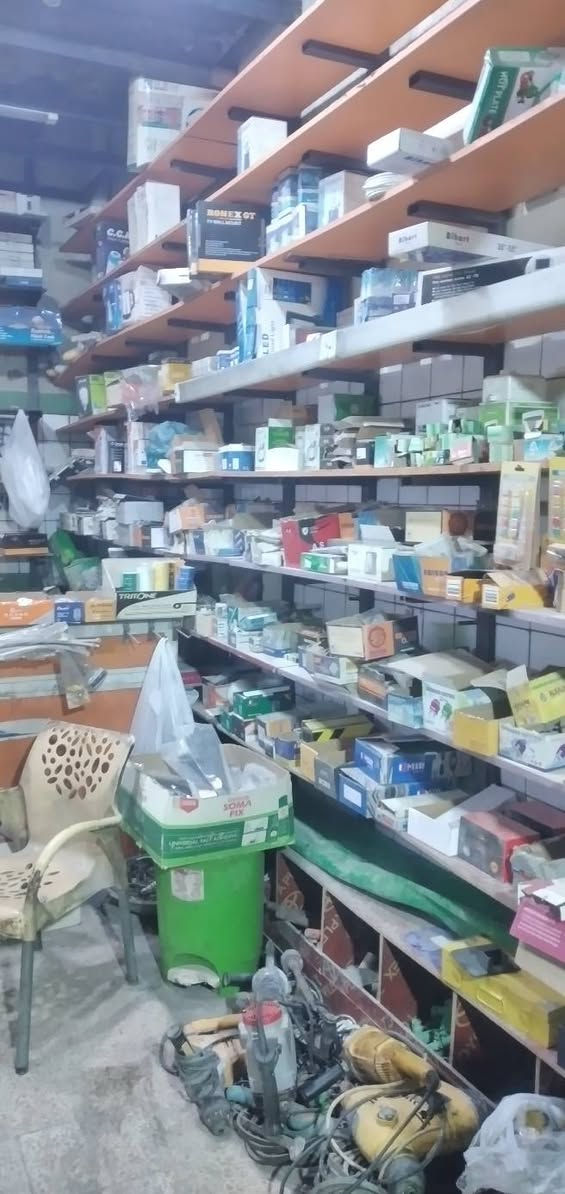 محل انشائيه للبيع .. على الشارع العام مقابل مطعم بيك جكن ..
رايده ب١٢ مليون .مع جميع الملحقات والاغراض . شلع يعني .. سعر معقول للي يدور محل على الشارع التجاري . ايجاره ٦٠٠ بالشهر ...


**إذا كنت صاحب هذا الإعلان وتريد حذفه لأي سبب، رجاءا أرسل رسالة إلى الدعم الفني**