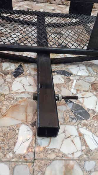 سله خلفيه  جديدا شوفت  عينك   ما مستخدمه  فقط اسبوع  بعت سيارا  وشلعتها  منها  سعر 250 وبيها مجال نجف ***********
