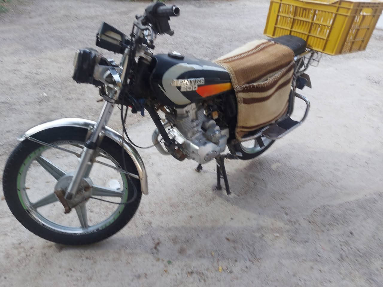 دراجه للبيع السعر ٢٧٥ وبيه مجال *********** المكان بعقوبه
