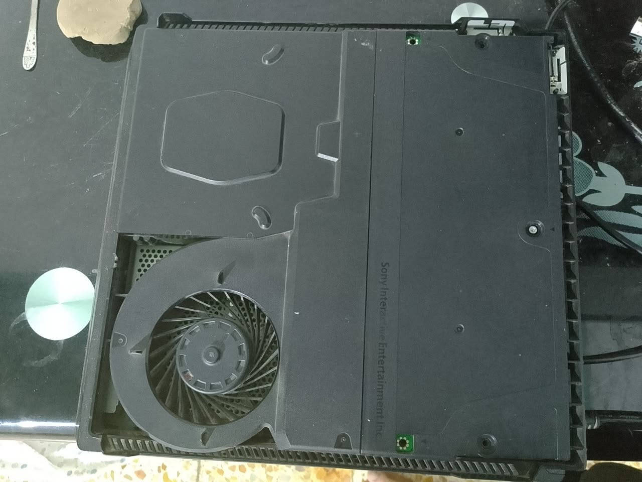 السلام عليكم بلاي فور برو مهكر نضام 9 واحد تيرة مفتوح لتنضيف وتبديل معجون حراري هو وال ups بحجم 1500 مصارلي كم شهر من ماخذة كارتون ثنينهن بسعر 300 قفلهن 270 ماعندي توصيل عنواني ذي قار/ الغراف


**إذا كنت صاحب هذا الإعلان وتريد حذفه لأي سبب، رجاءا أرسل رسالة إلى الدعم الفني**