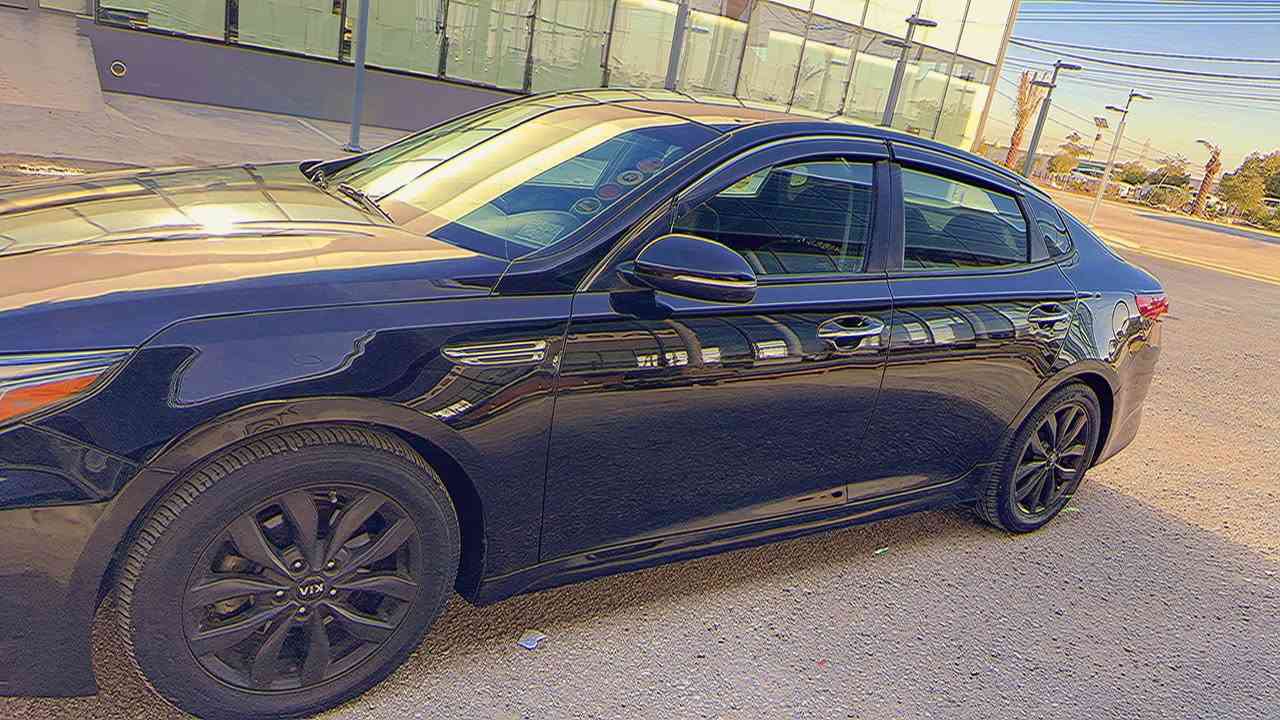 كية أوبتيما وارد امريكي 
موديل 2019
الحدث بنيد فقط بدون دواخل
ولباقي مكفول ￼محرك 20400
كير حداديه تبريد كوله جديد
سياره جهزه وحلوه كلج مكان
السياره نجف الستفسار هذ 
رقمي ***********
السعر 120 قفل￼
