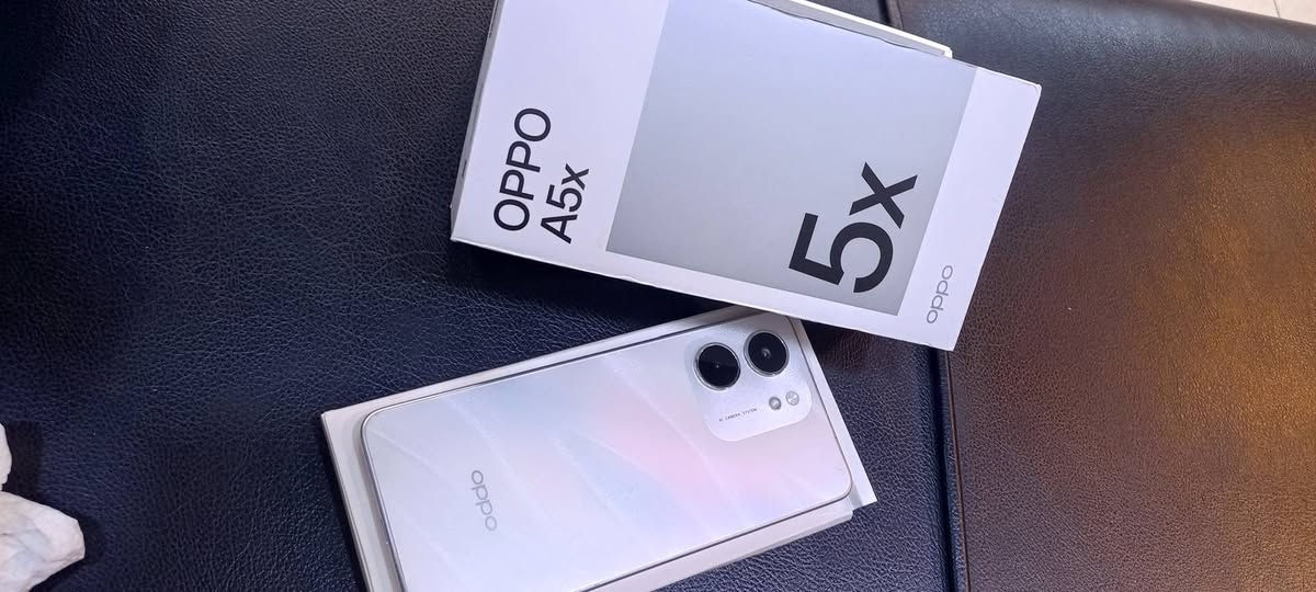 مراوس حسب لقناعه لو بيع ب175قبل يومين شترتيه ب210ولله وعندي كرت اشراء وضمان شهر اي خلل يرجع لشركة الجهاز سبب البيع شكله ما حبيته ولو هو لمس وسلاسه كلش حلوه وكلشي مابي لا يعلك ولا يصفن


**إذا كنت صاحب هذا الإعلان وتريد حذفه لأي سبب، رجاءا أرسل رسالة إلى الدعم الفني**