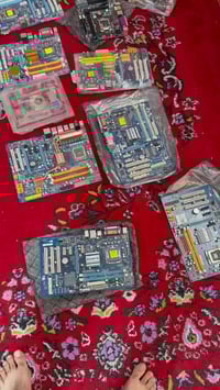 كمبيوتر • إلكترونيات