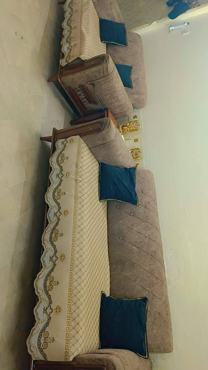 غراض للبيع مكاني الحرية قرب مخازن الشاي للاستفسار  الاتصال ع الرقم ‏‪***********‬‏ يوجد واتساب
