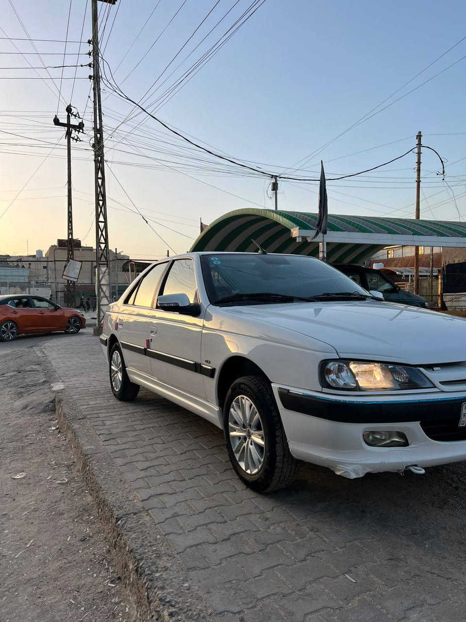 سلام عليكم سياره بيجو بارص موديل25السياره مكفوله كفاله عامه ماشيه 24الف لون ابيض تحويل ثاني يوم السياره حره بسمنه ماناقصه اي شي تبريد ثلج خصم الحجي السياره زيروووو العنوان البصره 5ميل الكندي السعر(93)وبيه مجال قليل رقم الهاتف(***********)
