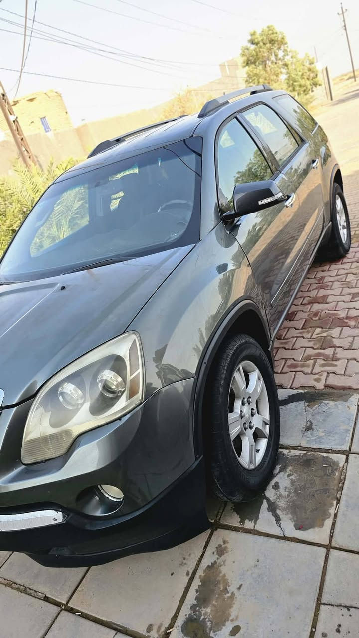 سلام عليكم جمسي اكاديا 2011 
ثلث قطع تبريد ٧ راكب  حساسات كامرات تحكم  ستيرن حادثه جاملغ وبنيد تصال عل رقم  ***********
