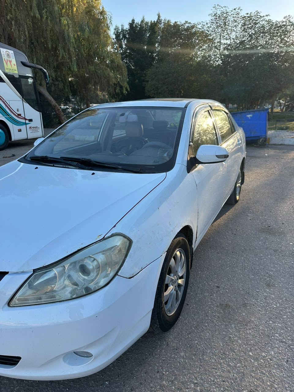 السلام عليكم ورحمة الله
بي وايدي جي 3  البيع موديل 15 رقم واسط وباسمي اني ساكن محافظة كربلاء. سياره بيه بارد بالجاملغ وصبغ اربع  اصابع بالباب جهة السائق.
سياره جاهزه من كلشي فول المواصفات  محرك  1800 كير  اوتماتيك  بصمه تحكم ستيرن اشاير بل المري   حداديه وره وكدام كله جديد    ترايك وين ما تريد  سياره جهازه من كلشي تبريد شغال   فتحه بل القماره  مكاني كربلاء  ***********.السعر 56 وبيها مجال
