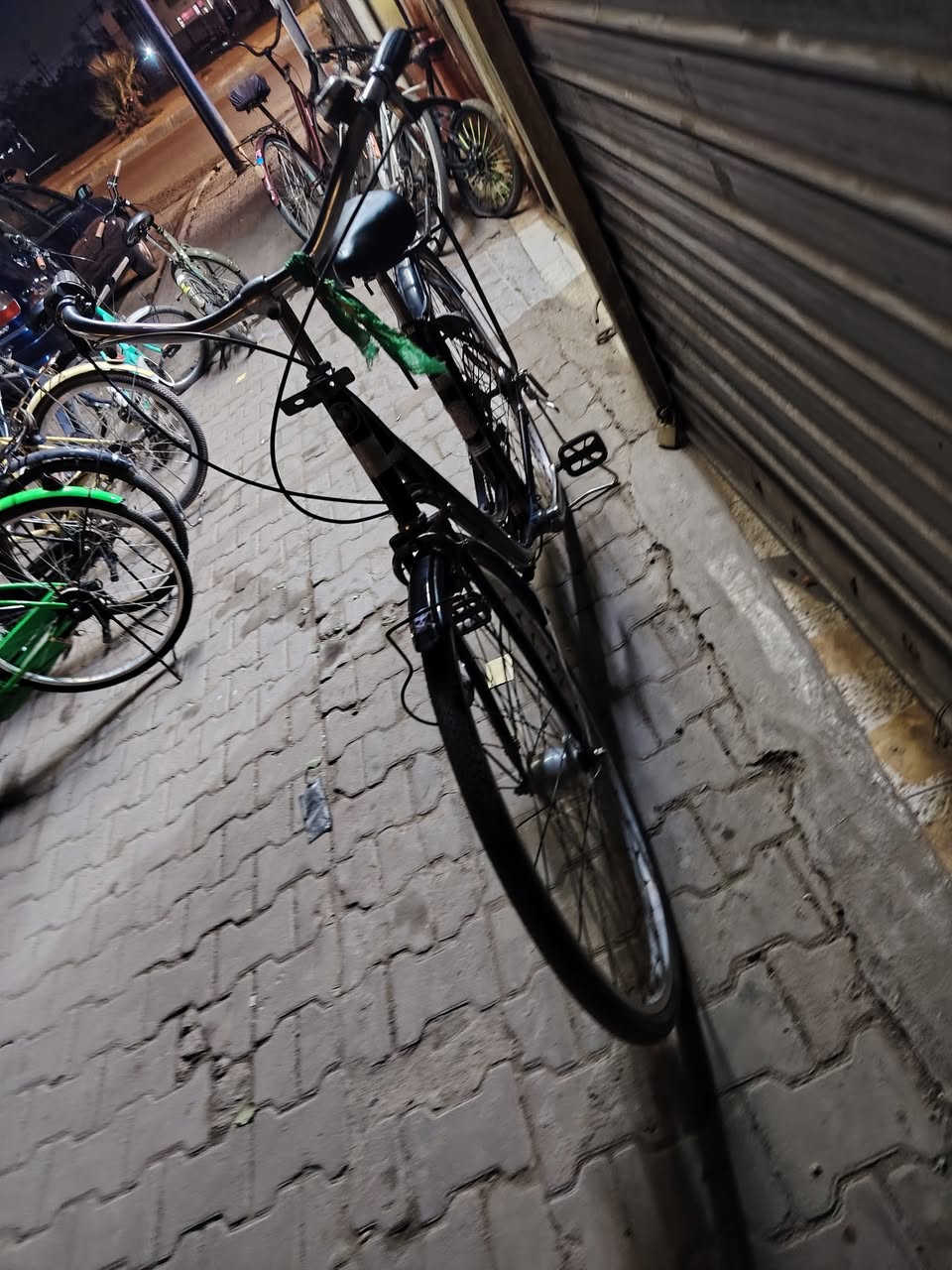 بايسكل ياباني كير وحساس للبيع السعر ١٠٠ وبي مجال كركوك حي عدن بيع مستعجل


**إذا كنت صاحب هذا الإعلان وتريد حذفه لأي سبب، رجاءا أرسل رسالة إلى الدعم الفني**